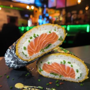 HANDROLL DE SALMÓN
